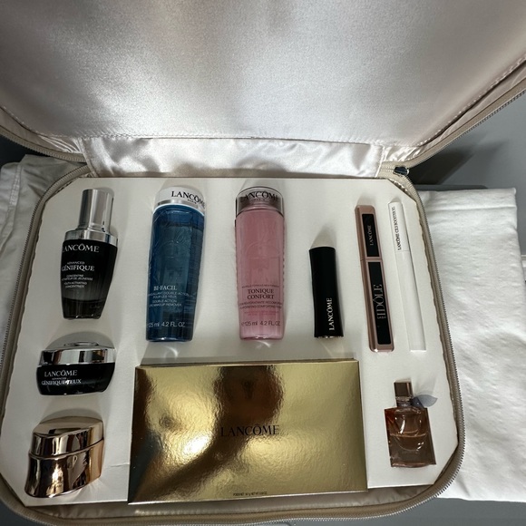 Lancome Holiday Beauty Gift Set 10 Iconic Pieces of Skincare Makeup $588 Value - Picture 8 of 8